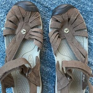 Keen Rose Slingback Outdoor Sport sandal Size 9